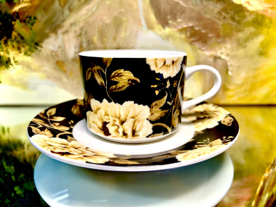 Set: 4 Tassen + 4 Untertassen Churchill