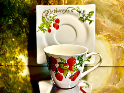 Set: 2 Tassen + 2 Untertassen