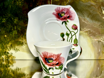 Set: 2 Tassen + 2 Untertassen