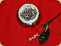 Pillendose Reutter Porzellan