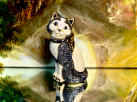 Rinconada Cat with Ribbon