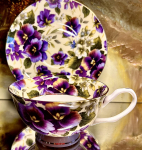 Set: 2 Tassen + 2 Untertassen