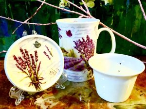 Deckeltasse Dora Papis