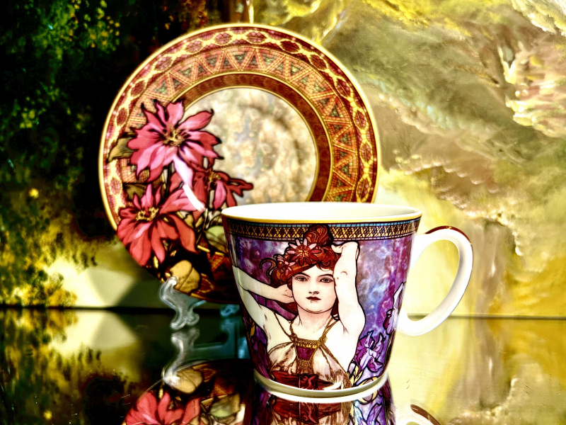 Gedeck 2tlg.: Tasse + Untertasse Alfons Mucha