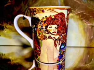 Becher Klimt Carmani "The Kiss"